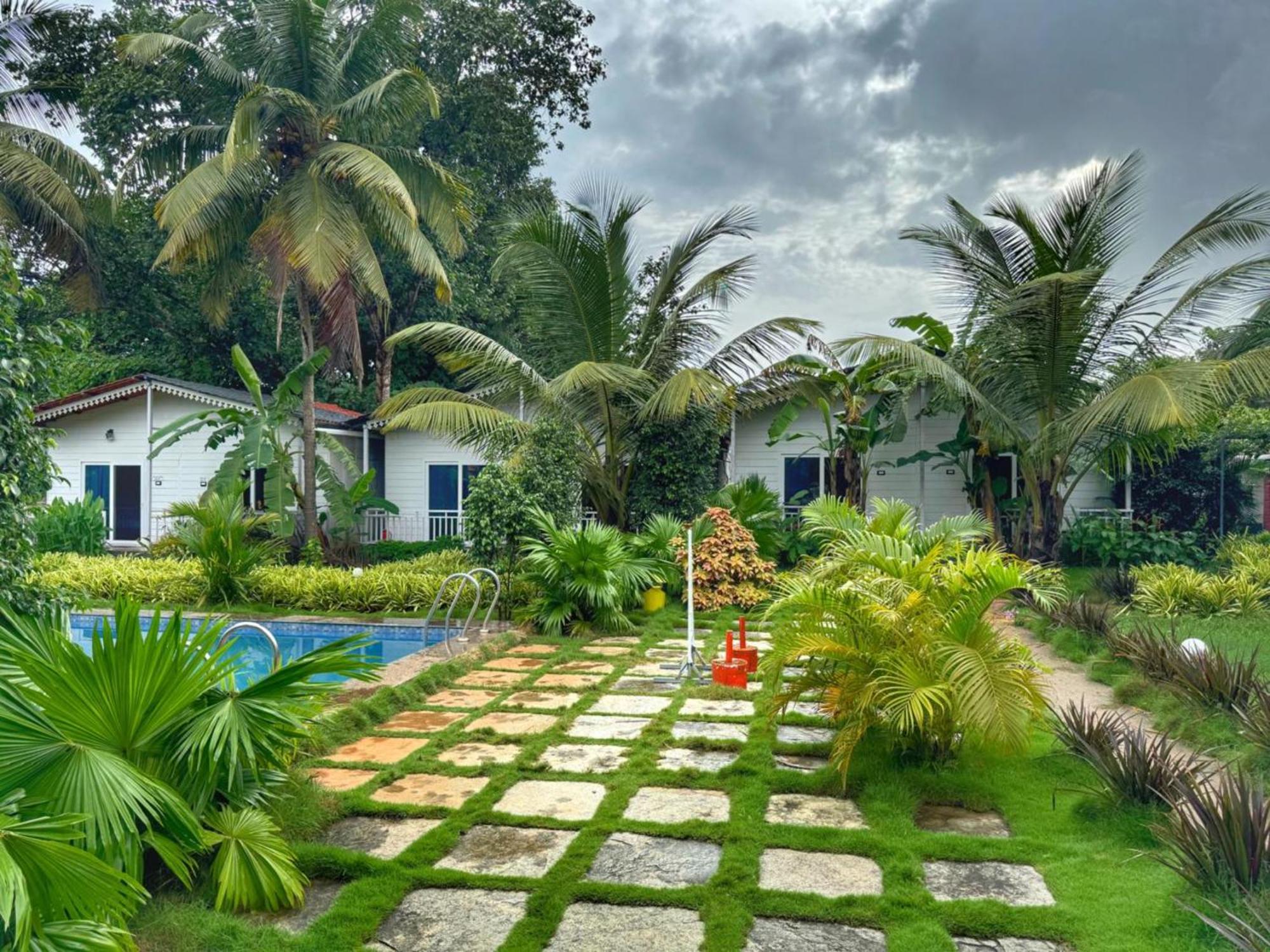 White Truffle Resort, Арамболь Экстерьер фото